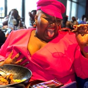 Meet Your Posher, MadameMeek!